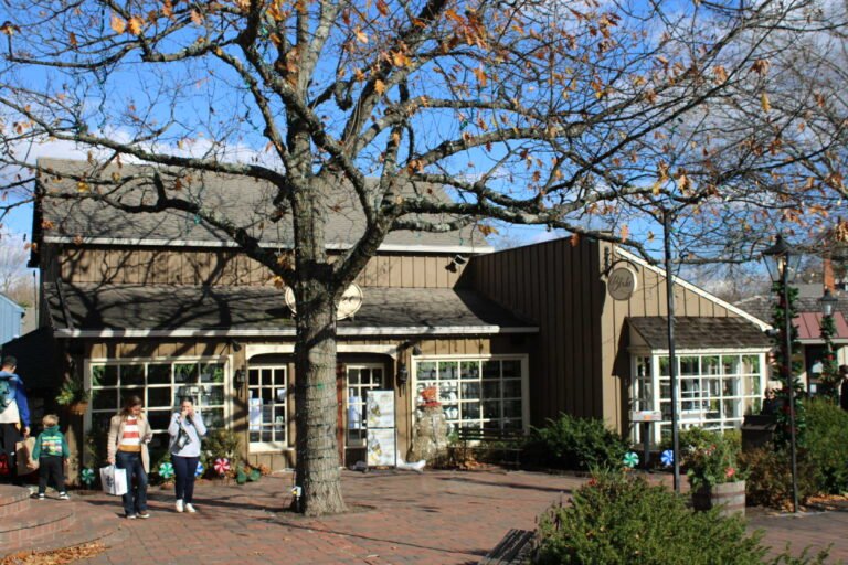 Peddler's Village Stores