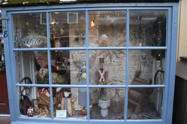 Creative Corner Peddler's Village Store Window