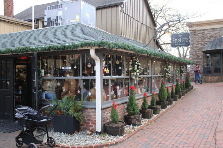 Peddler's Village Restaurants