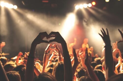 Concert heart hands - experience gift ideas